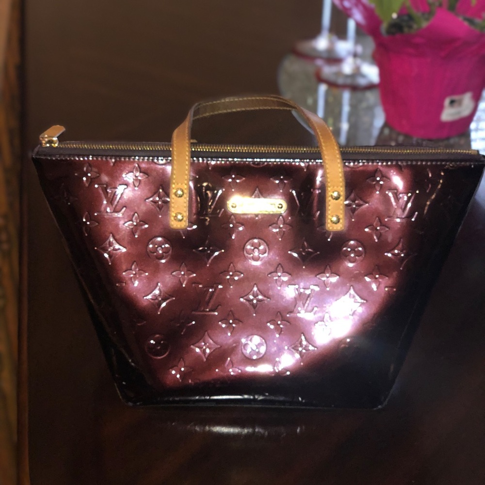 LOUIS VUITTON
Bellevue PM